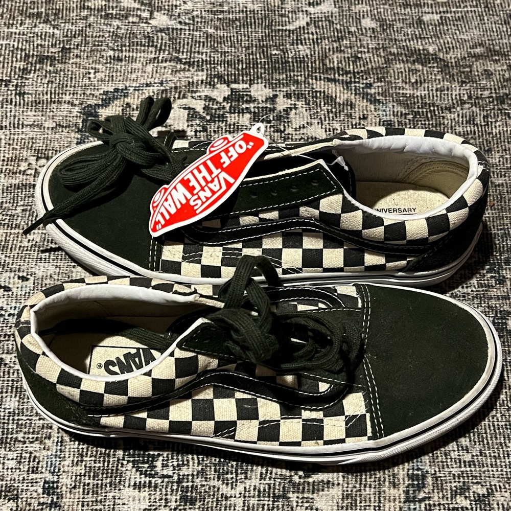 Vans Old School 50th Anniversary Edition. Forest Green. Size 6.5 men / 8 women.